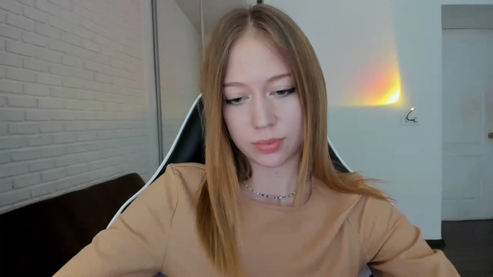 Gallery image thumbnail from RoboSasha's myfreecams stream on, 09/26/2024, 13:27 image 19 of 20