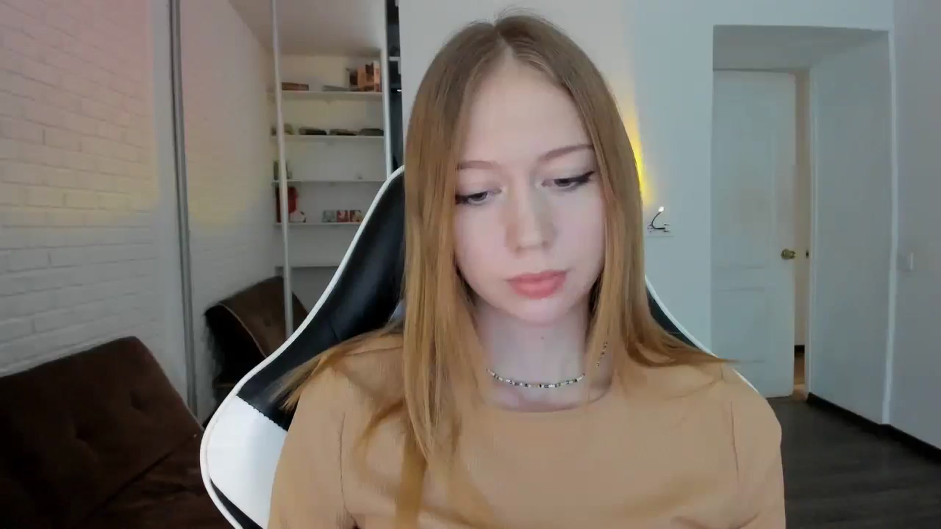 Gallery image thumbnail from RoboSasha's myfreecams stream on, 09/26/2024, 13:27 image 5 of 20