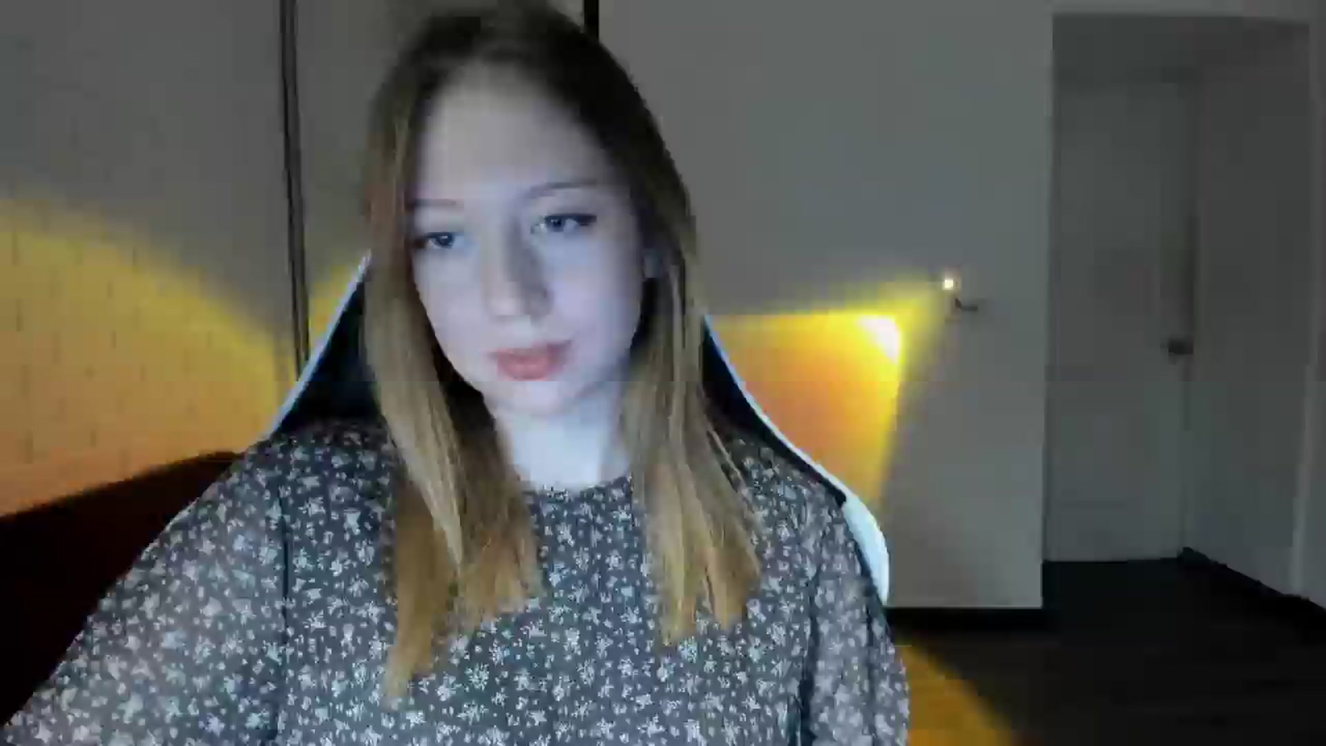 Gallery image thumbnail from RoboSasha's myfreecams stream on, 09/30/2024, 17:00 image 8 of 20