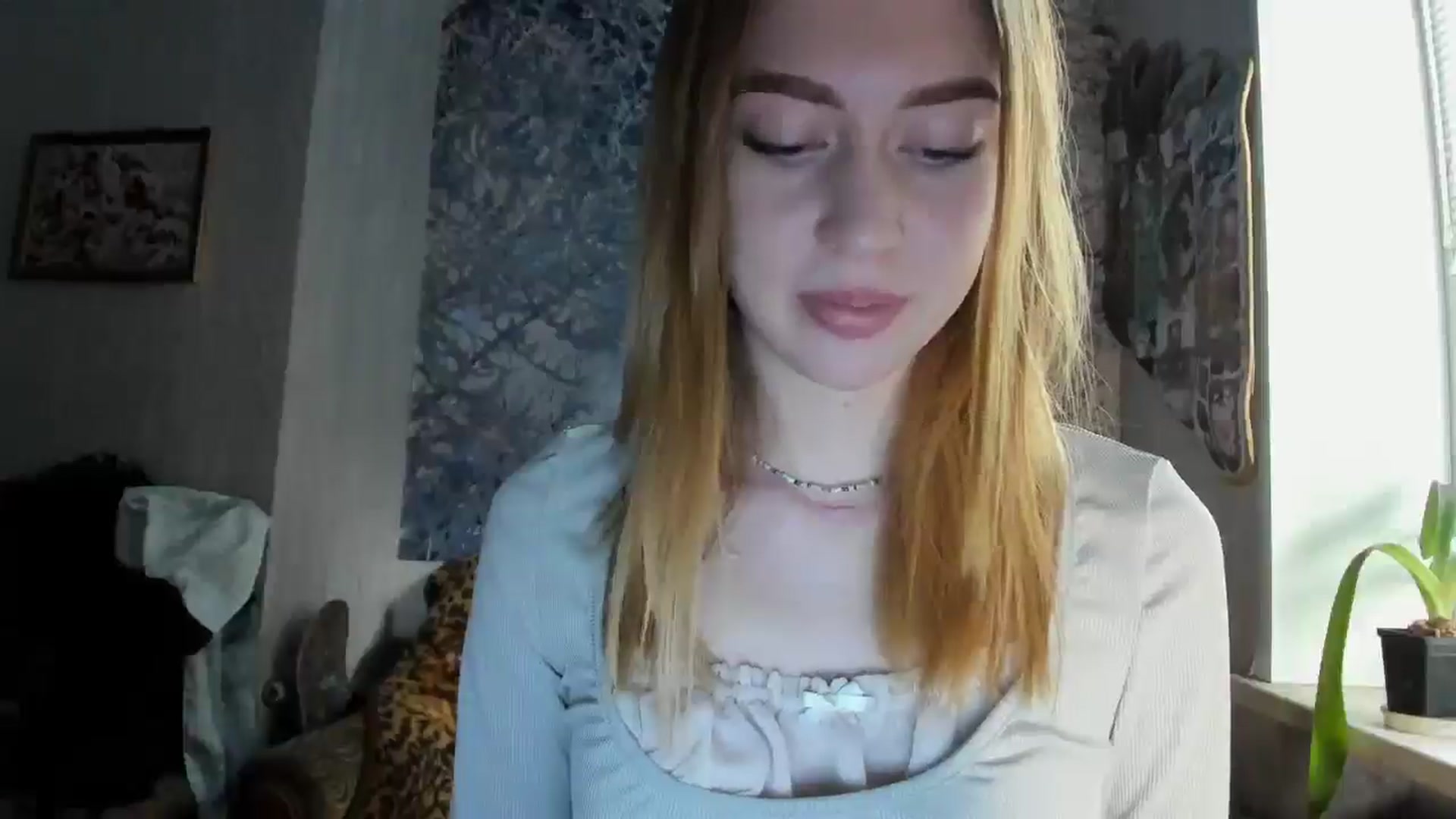 Gallery image thumbnail from RoboSasha's myfreecams stream on, 10/06/2024, 14:58 image 9 of 20