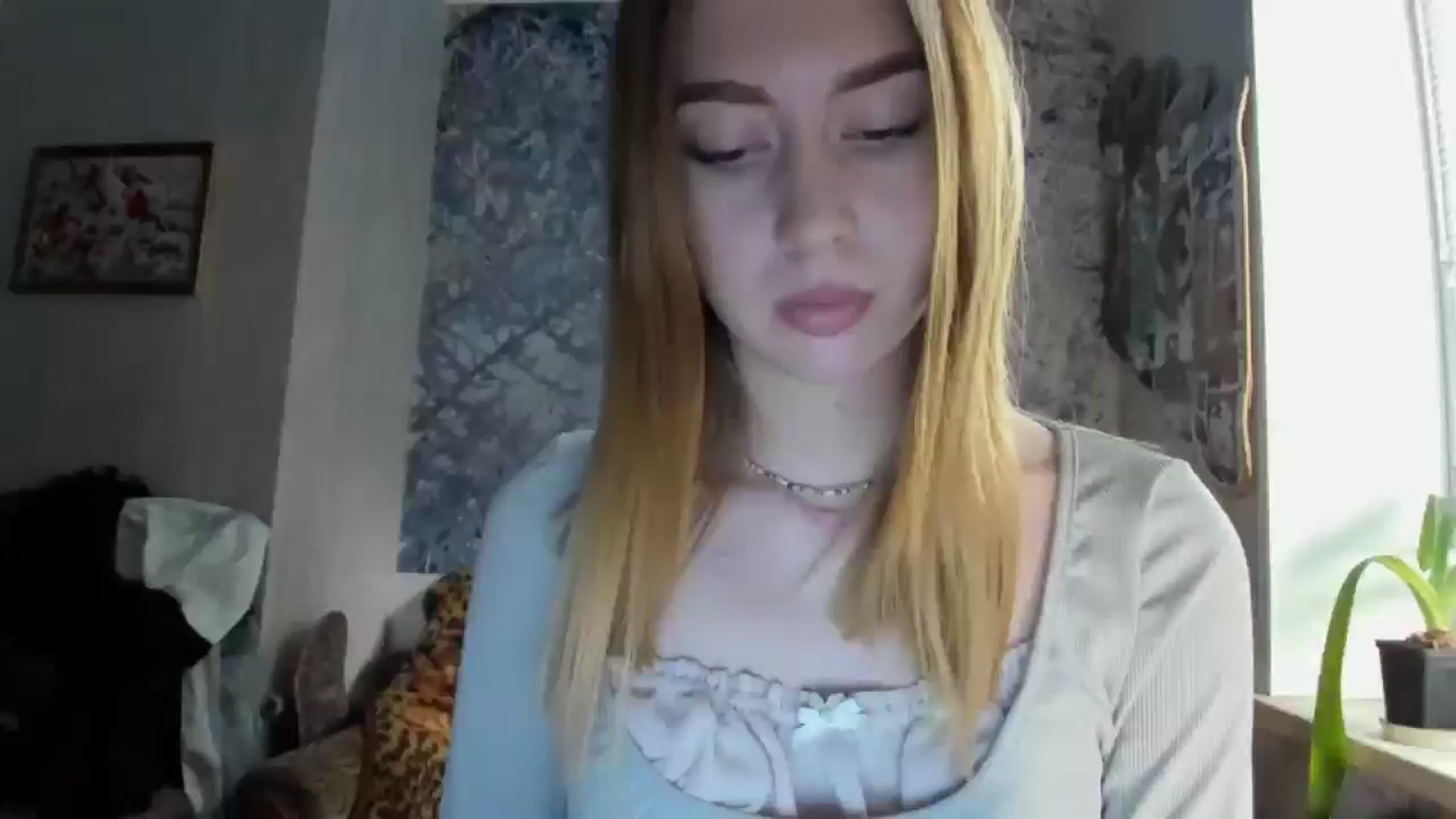 Gallery image thumbnail from RoboSasha's myfreecams stream on, 10/06/2024, 14:58 image 3 of 20