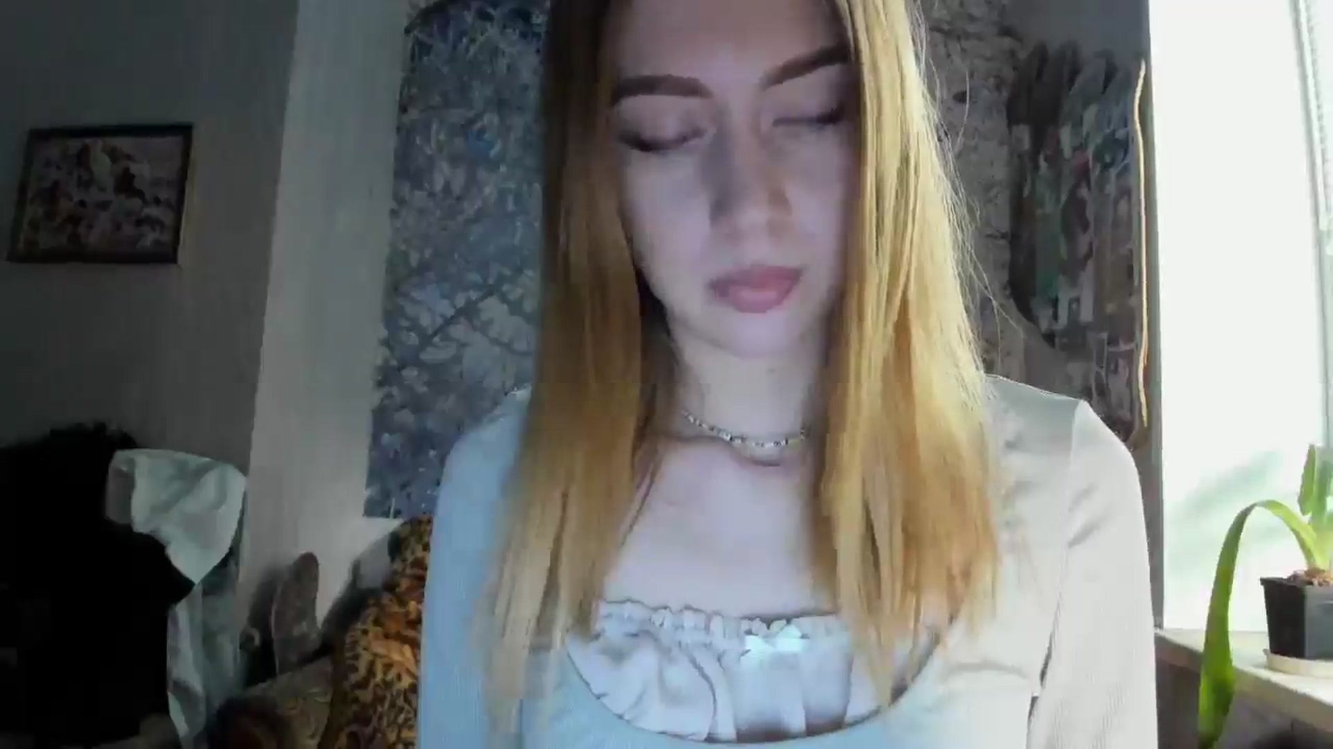 Gallery image thumbnail from RoboSasha's myfreecams stream on, 10/06/2024, 14:58 image 6 of 20