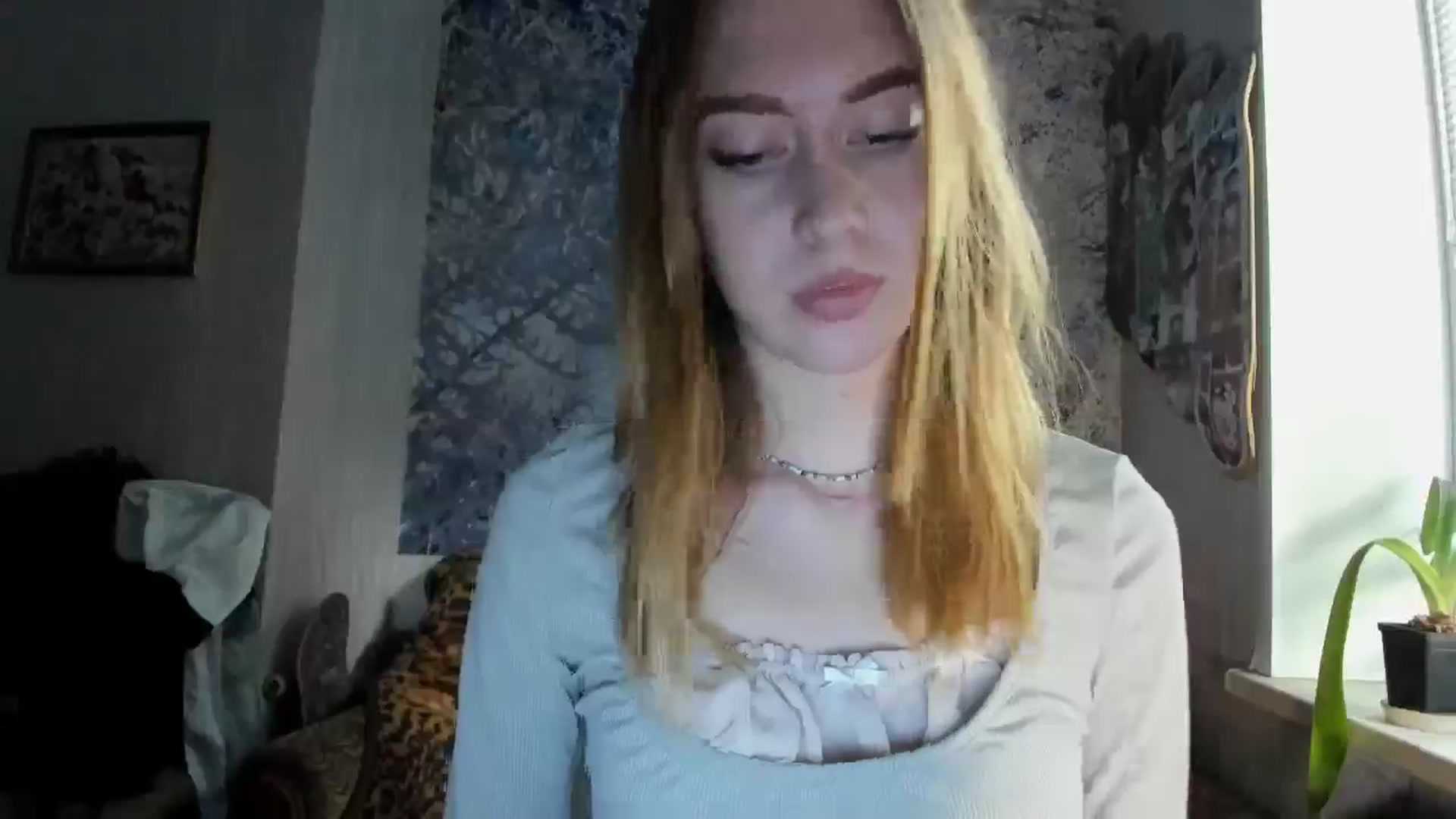 Gallery image thumbnail from RoboSasha's myfreecams stream on, 10/06/2024, 14:58 image 10 of 20