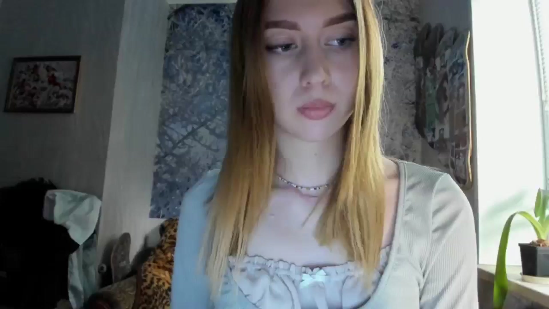 Gallery image thumbnail from RoboSasha's myfreecams stream on, 10/06/2024, 14:58 image 4 of 20