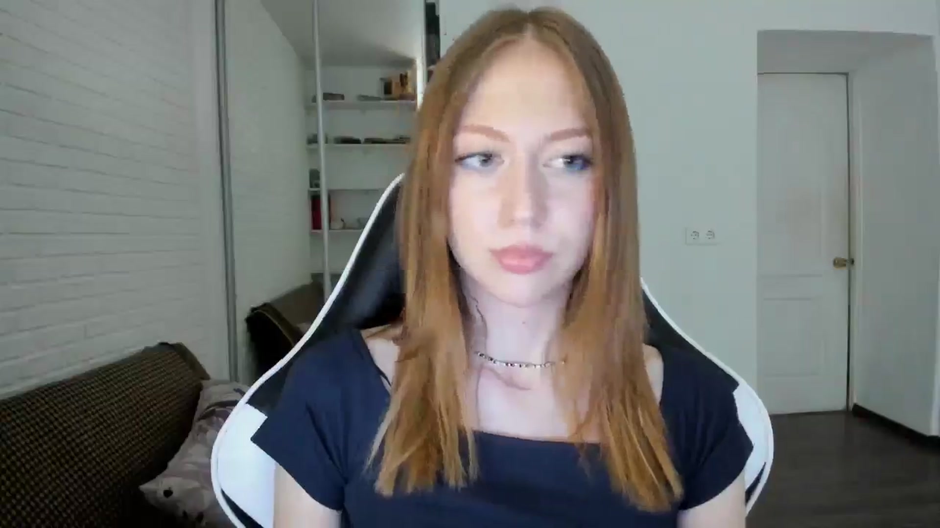 Gallery image thumbnail from RoboSasha's myfreecams stream on, 10/09/2024, 14:58 image 4 of 20