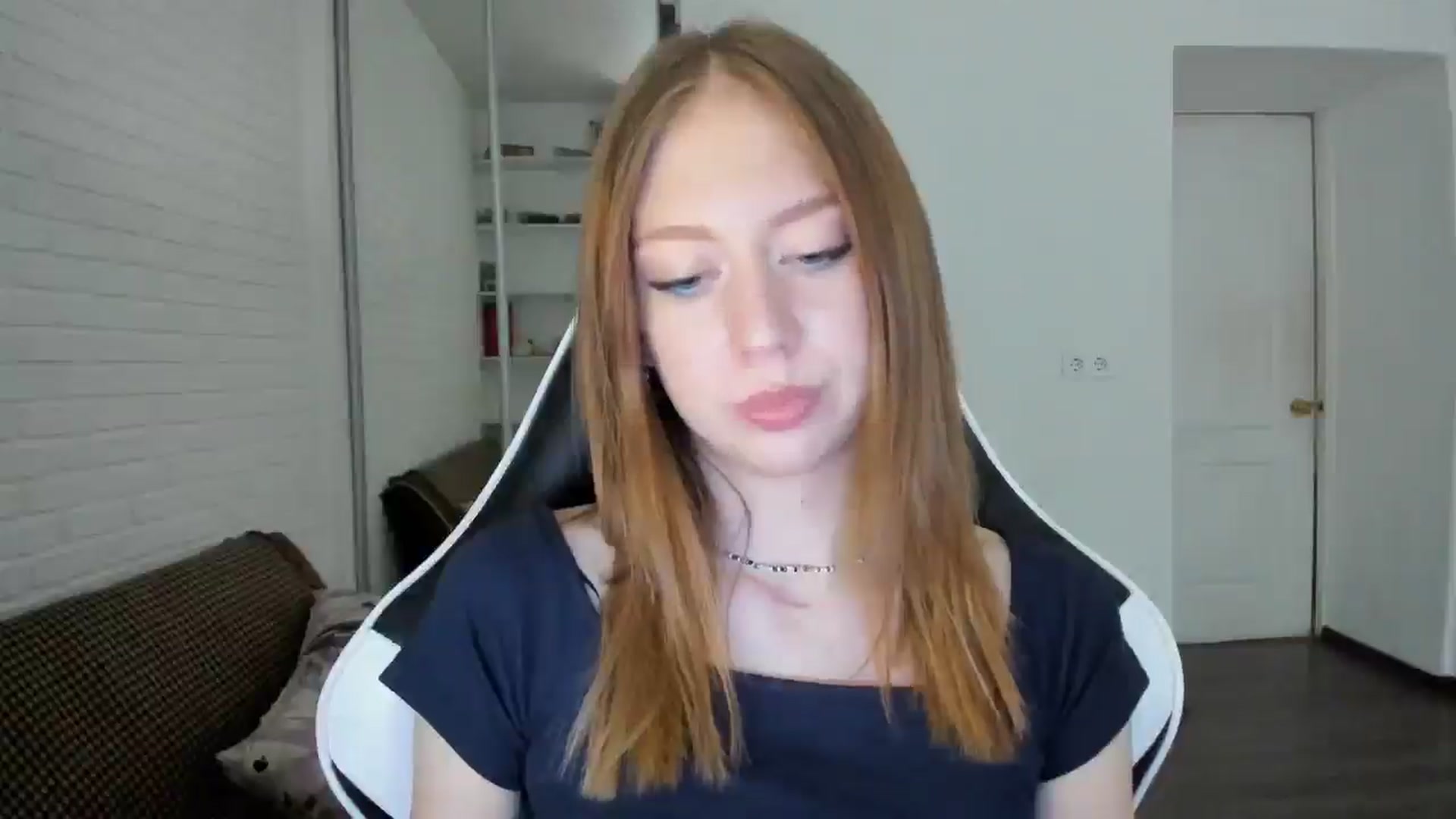 Gallery image thumbnail from RoboSasha's myfreecams stream on, 10/09/2024, 14:58 image 3 of 20