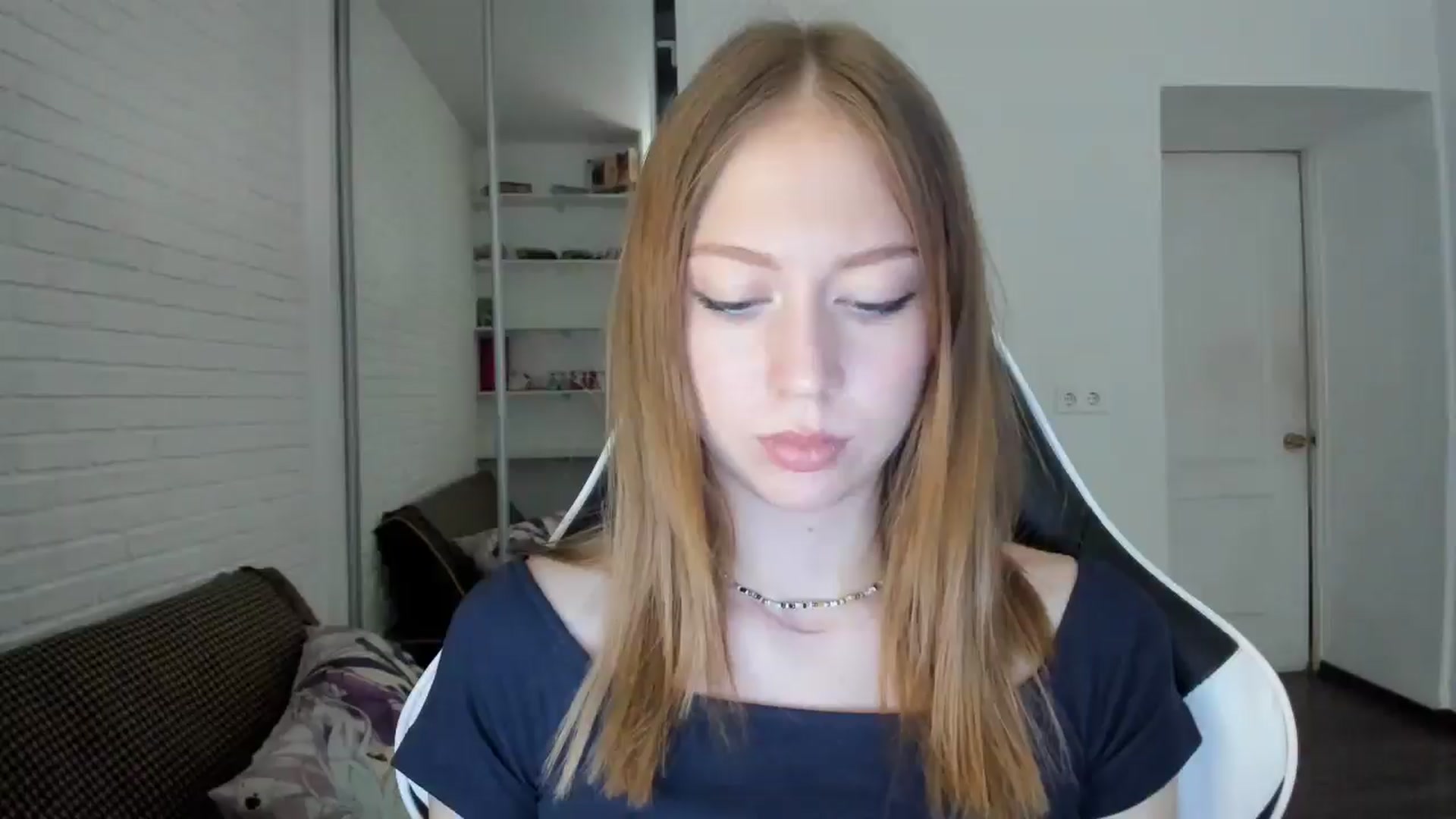 Gallery image thumbnail from RoboSasha's myfreecams stream on, 10/09/2024, 14:58 image 16 of 20