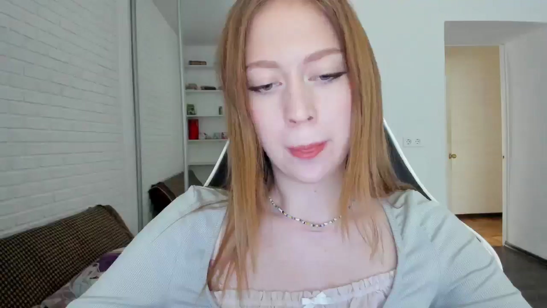 Gallery image thumbnail from RoboSasha's myfreecams stream on, 10/13/2024, 14:16 image 13 of 20