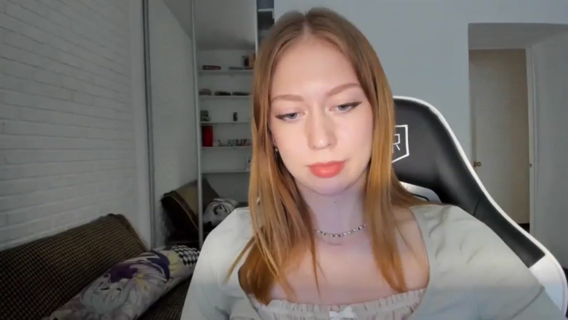 Gallery image thumbnail from RoboSasha's myfreecams stream on, 10/13/2024, 14:16 image 16 of 20