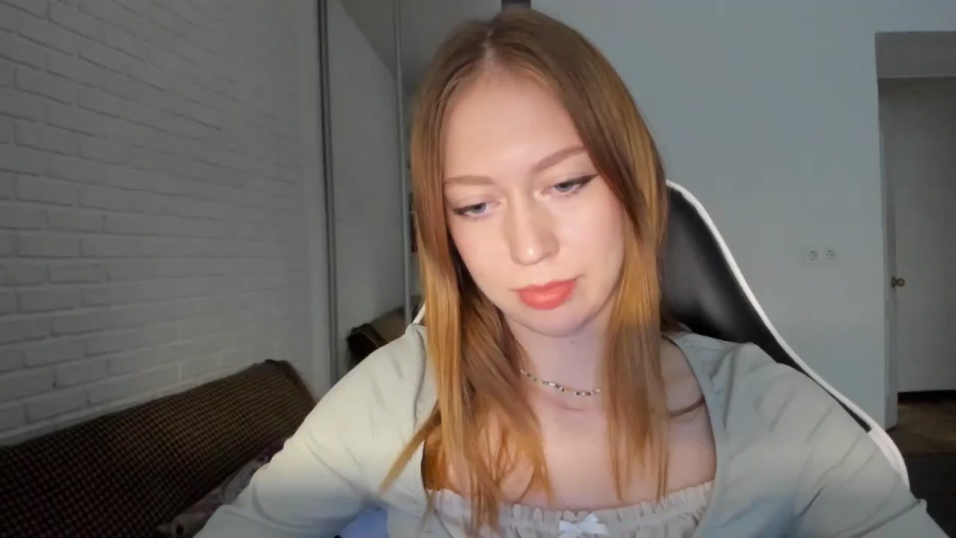 Gallery image thumbnail from RoboSasha's myfreecams stream on, 10/13/2024, 14:16 image 19 of 20