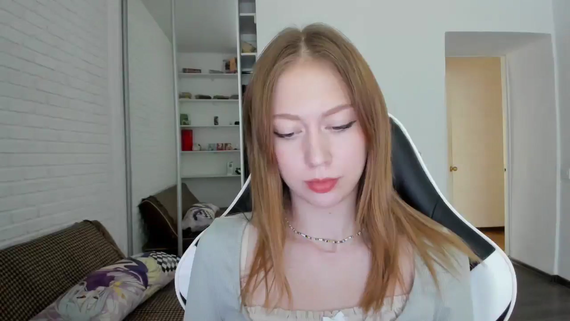 Gallery image thumbnail from RoboSasha's myfreecams stream on, 10/13/2024, 14:16 image 9 of 20