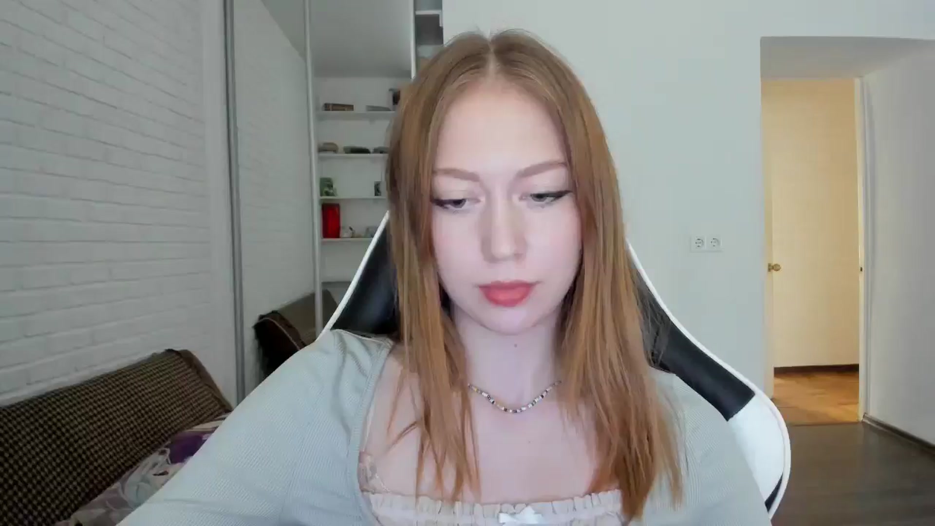 Gallery image thumbnail from RoboSasha's myfreecams stream on, 10/13/2024, 14:16 image 11 of 20
