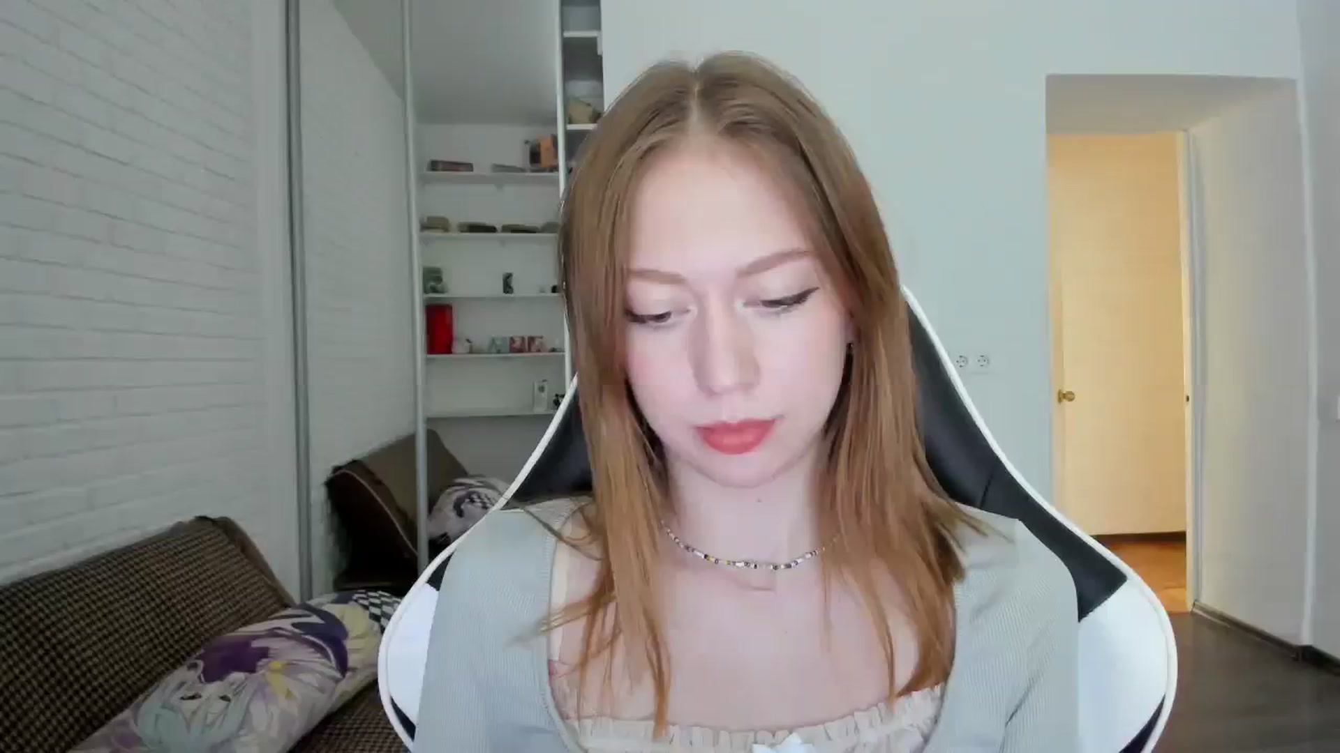 Gallery image thumbnail from RoboSasha's myfreecams stream on, 10/13/2024, 14:16 image 8 of 20