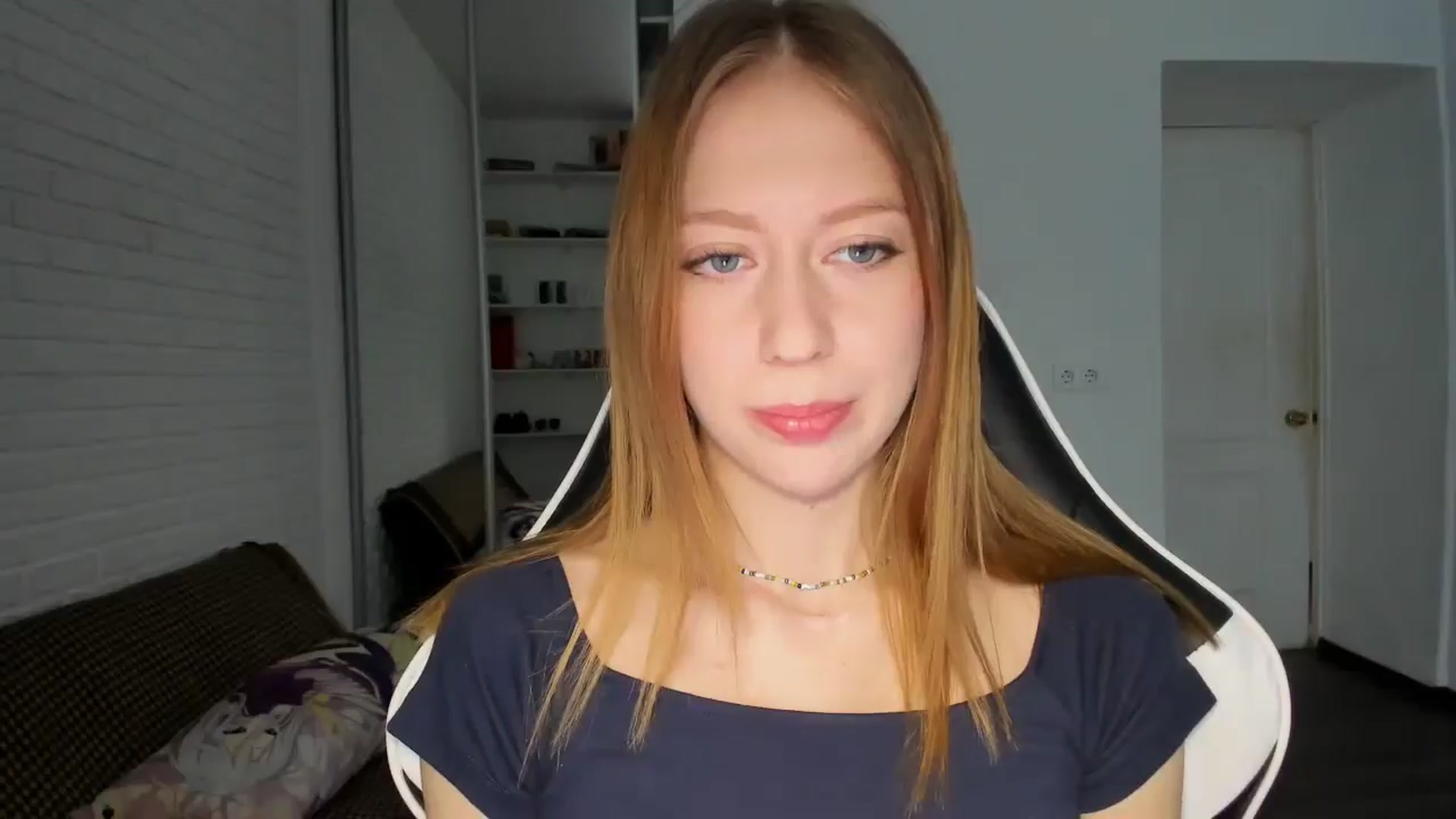 Gallery image thumbnail from RoboSasha's myfreecams stream on, 10/16/2024, 13:02 image 3 of 20