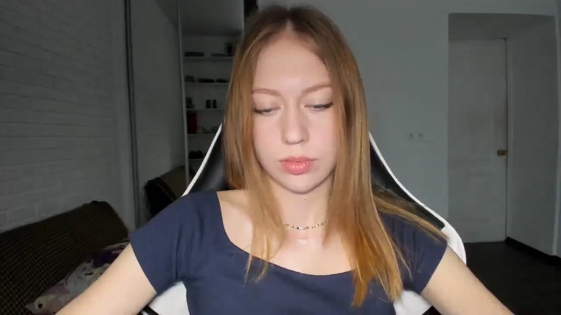 Gallery image thumbnail from RoboSasha's myfreecams stream on, 10/16/2024, 14:12 image 20 of 20