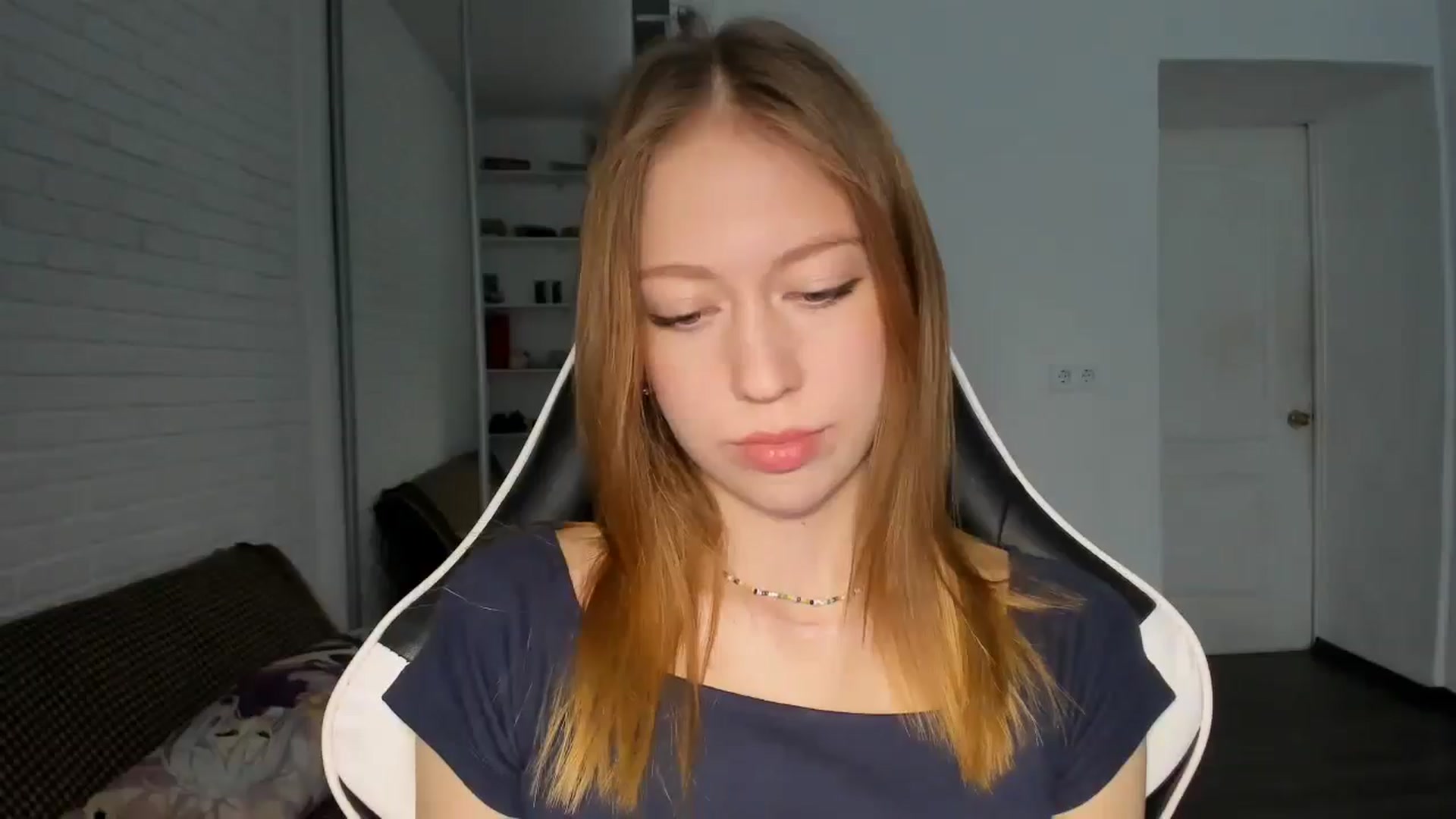 Gallery image thumbnail from RoboSasha's myfreecams stream on, 10/16/2024, 14:12 image 2 of 20