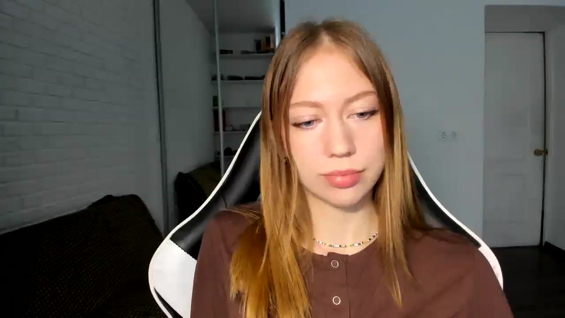 Gallery image thumbnail from RoboSasha's myfreecams stream on, 10/23/2024, 12:17 image 8 of 20