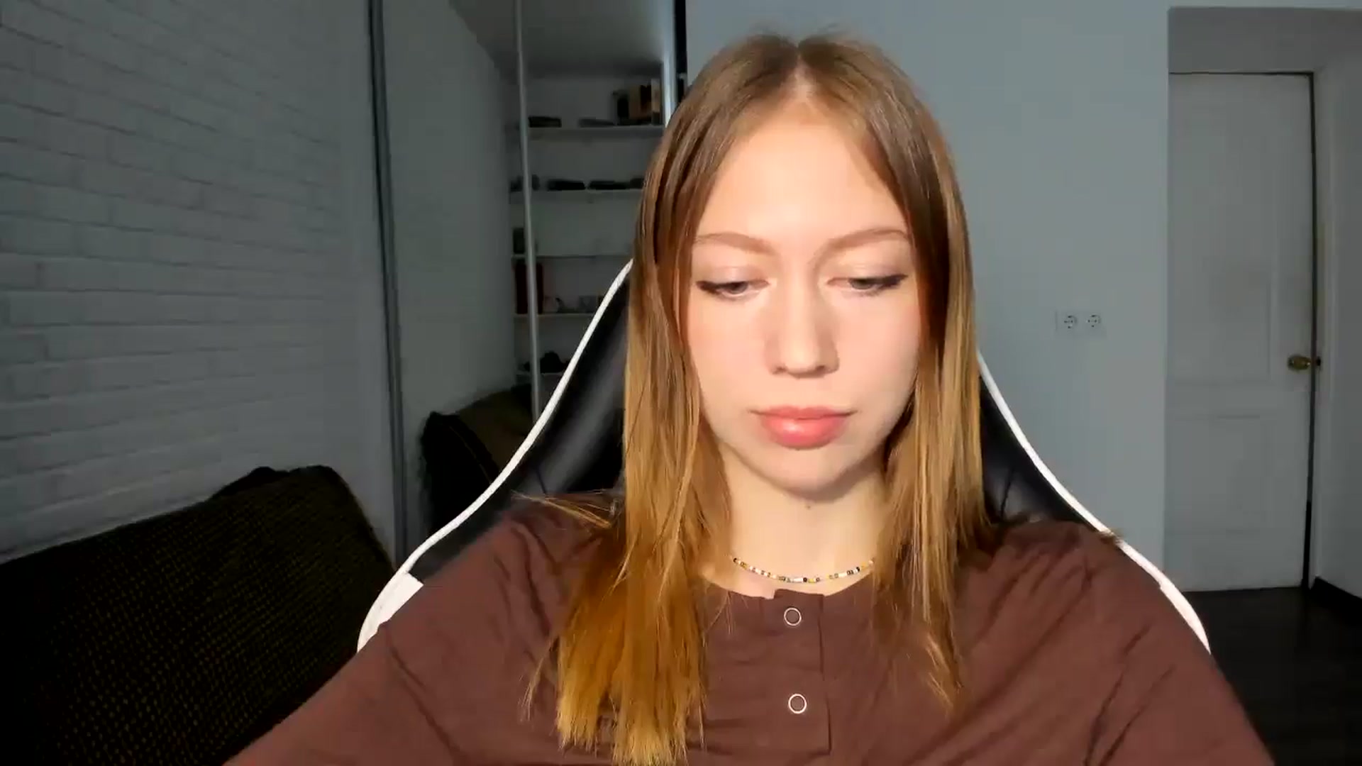 Gallery image thumbnail from RoboSasha's myfreecams stream on, 10/23/2024, 12:17 image 7 of 20