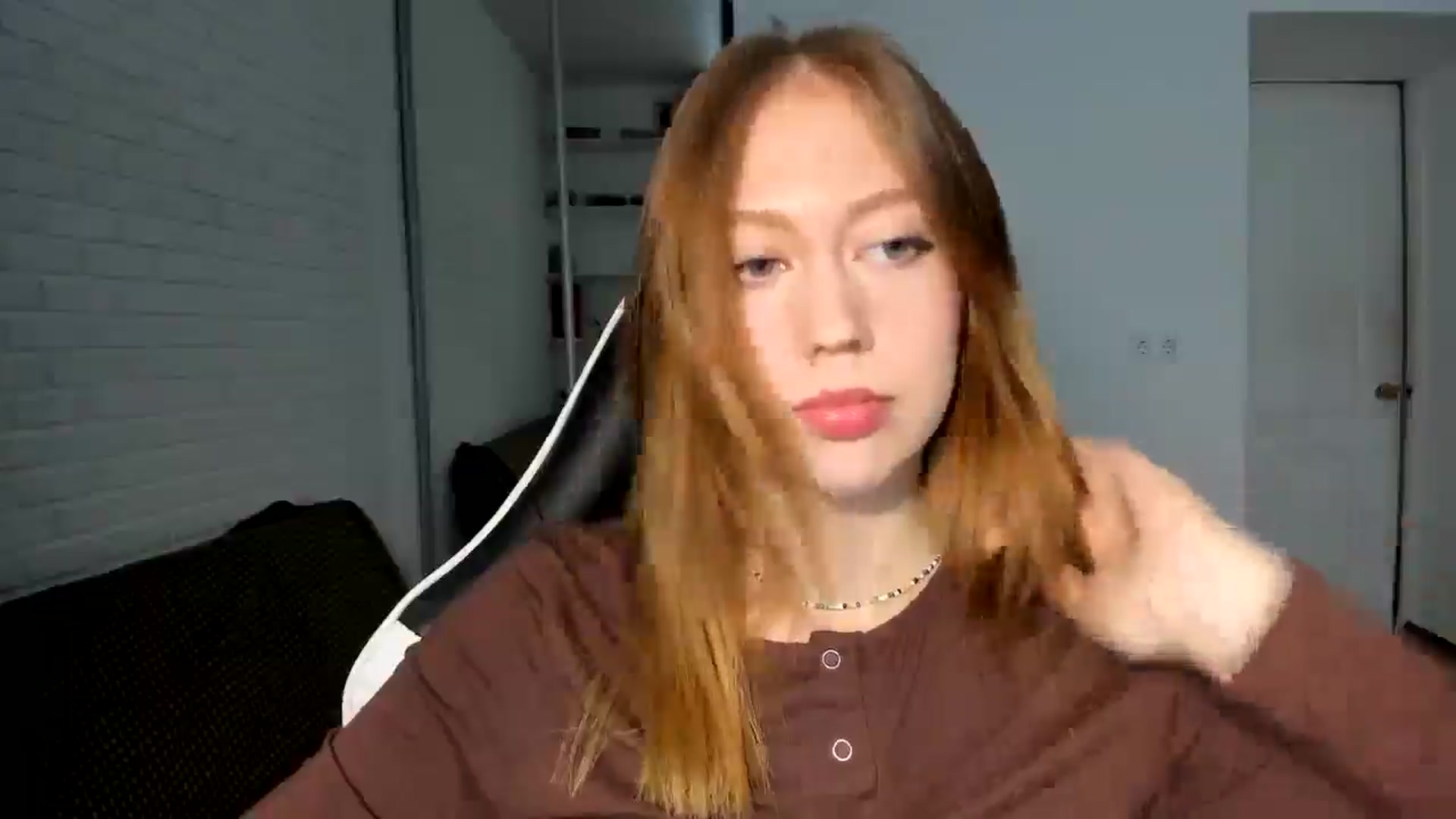 Gallery image thumbnail from RoboSasha's myfreecams stream on, 10/23/2024, 12:17 image 17 of 20