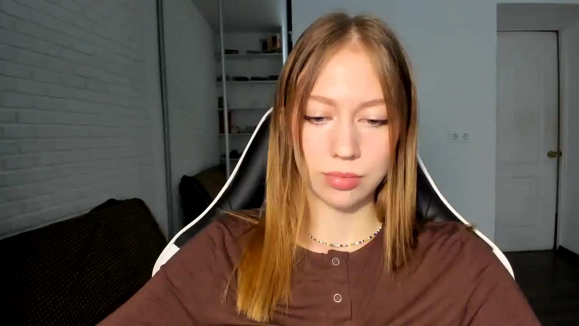 Gallery image thumbnail from RoboSasha's myfreecams stream on, 10/23/2024, 12:17 image 6 of 20