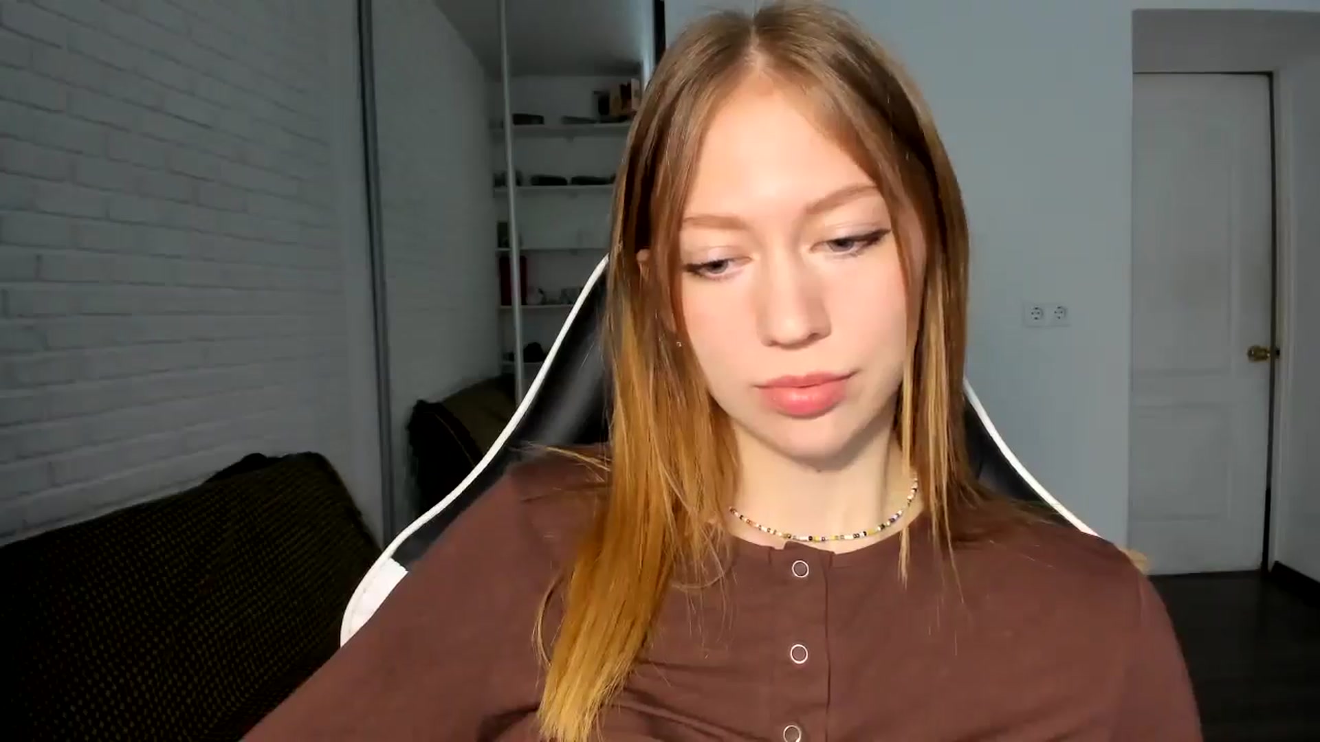 Gallery image thumbnail from RoboSasha's myfreecams stream on, 10/23/2024, 12:17 image 2 of 20