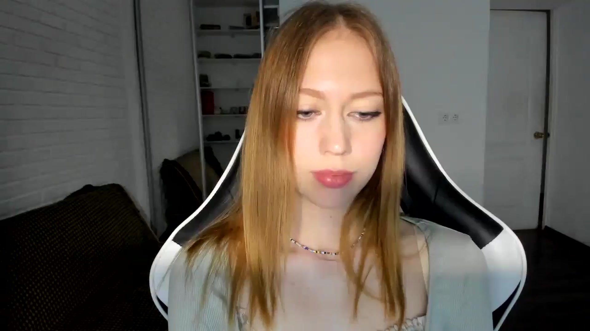 Gallery image thumbnail from RoboSasha's myfreecams stream on, 10/28/2024, 14:29 image 9 of 20