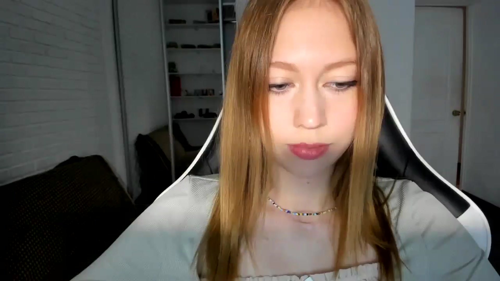 Gallery image thumbnail from RoboSasha's myfreecams stream on, 10/28/2024, 14:29 image 6 of 20