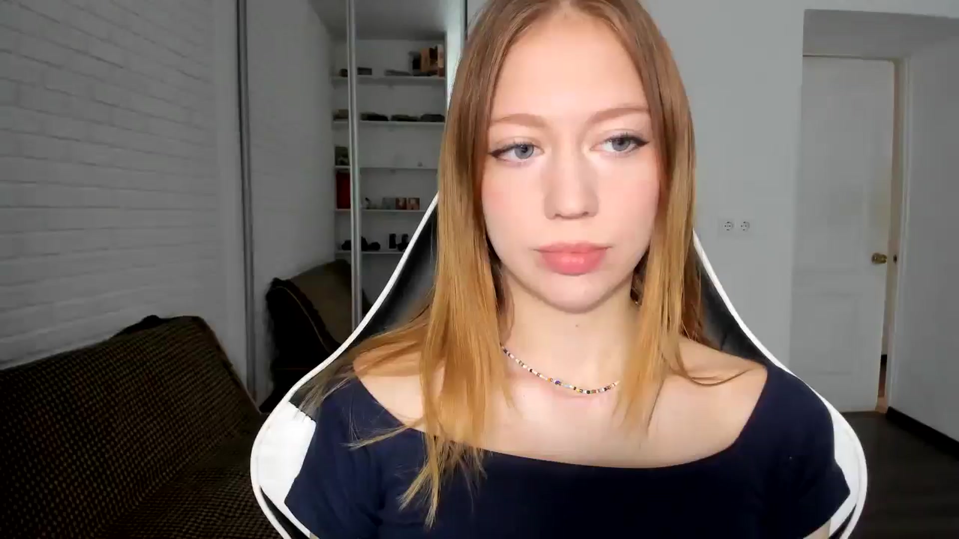 Gallery image thumbnail from RoboSasha's myfreecams stream on, 11/01/2024, 12:32 image 7 of 20