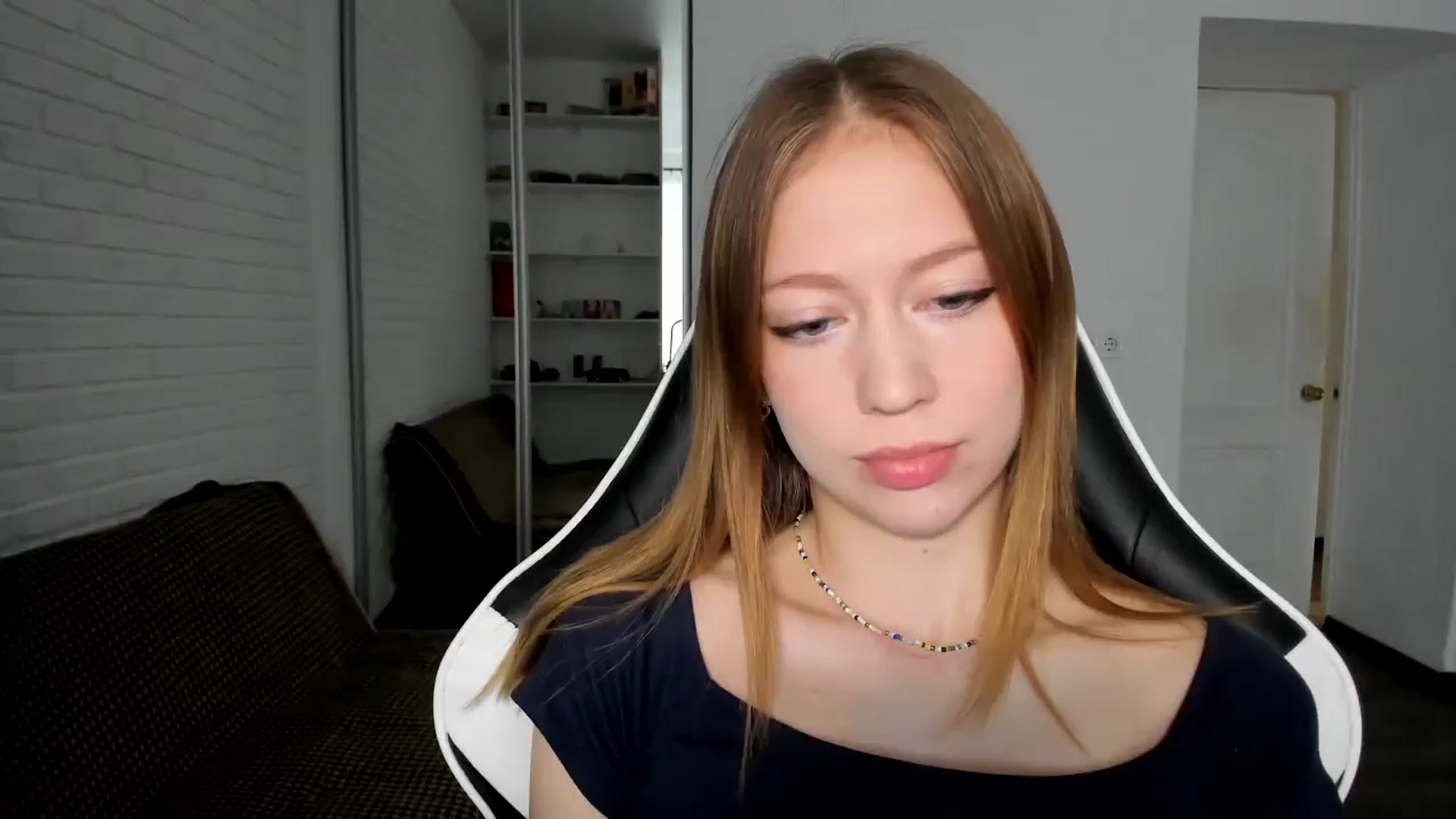 Gallery image thumbnail from RoboSasha's myfreecams stream on, 11/01/2024, 12:32 image 3 of 20