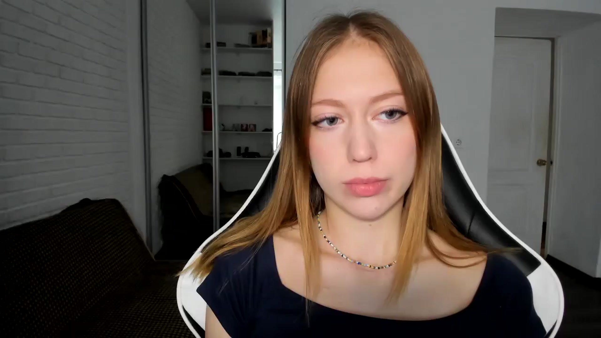 Gallery image thumbnail from RoboSasha's myfreecams stream on, 11/01/2024, 12:32 image 1 of 20