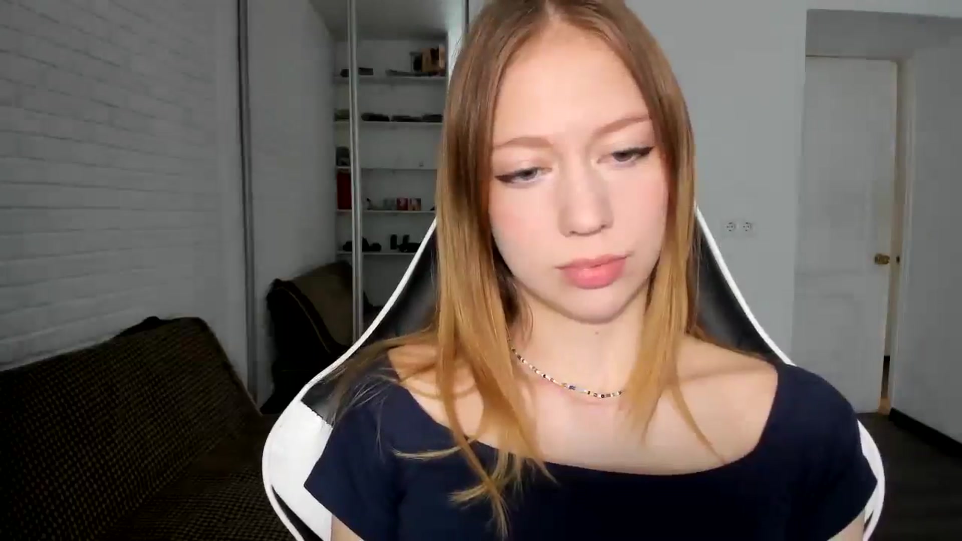 Gallery image thumbnail from RoboSasha's myfreecams stream on, 11/01/2024, 12:32 image 9 of 20