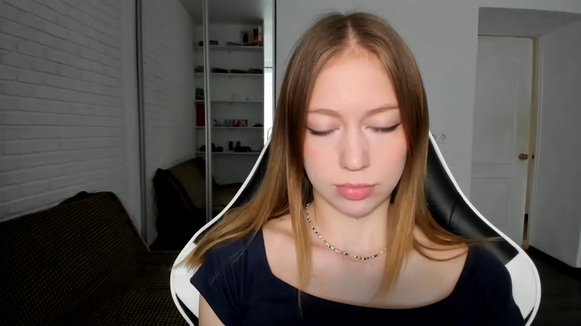 Gallery image thumbnail from RoboSasha's myfreecams stream on, 11/01/2024, 12:32 image 2 of 20