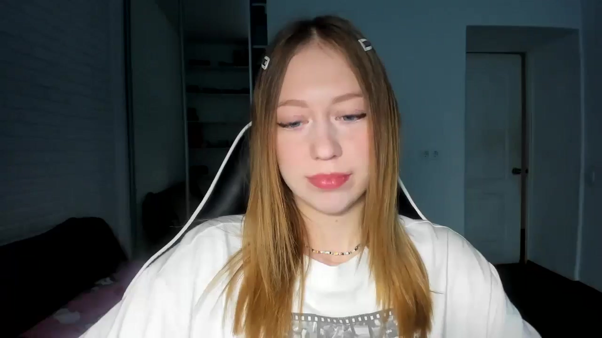 Gallery image thumbnail from RoboSasha's myfreecams stream on, 11/08/2024, 13:25 image 9 of 20