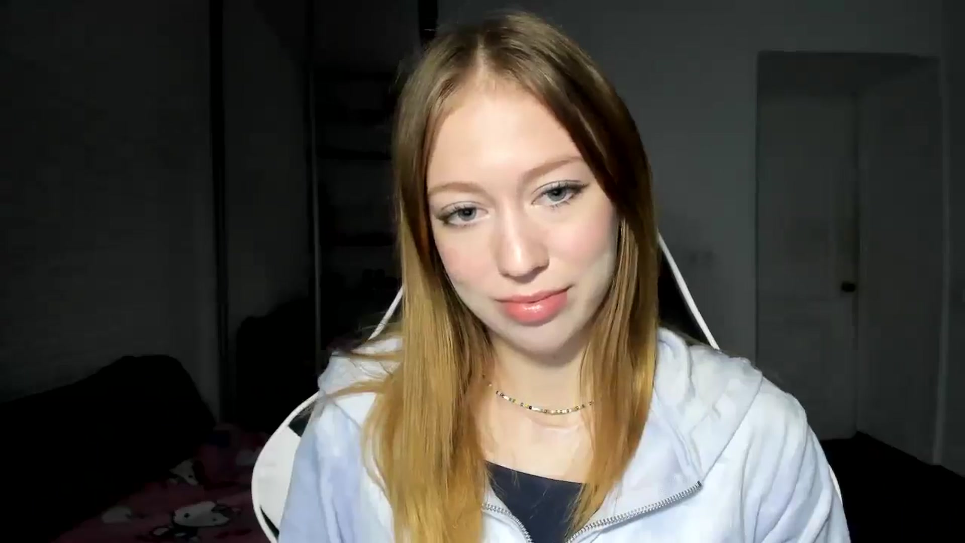 Gallery image thumbnail from RoboSasha's myfreecams stream on, 11/10/2024, 13:52 image 16 of 20