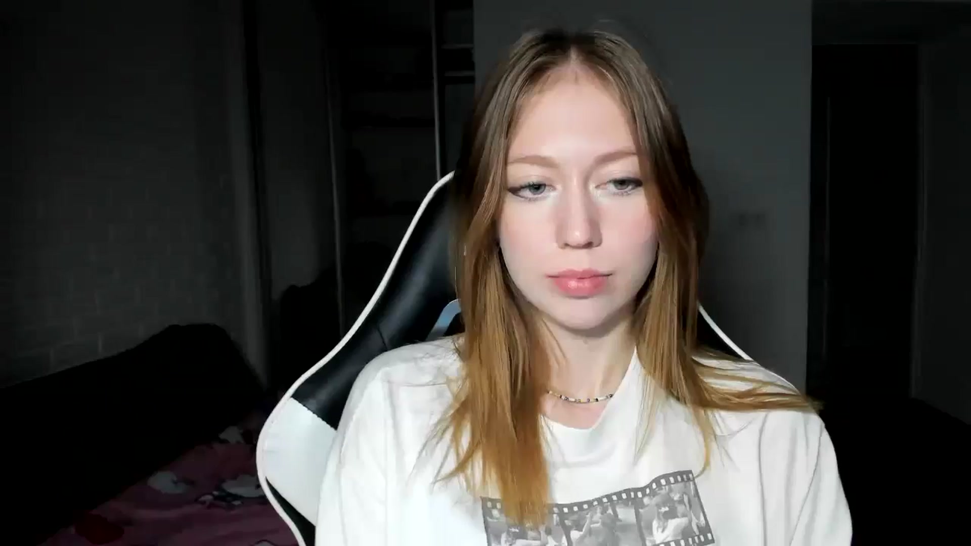 Gallery image thumbnail from RoboSasha's myfreecams stream on, 11/11/2024, 14:51 image 18 of 20