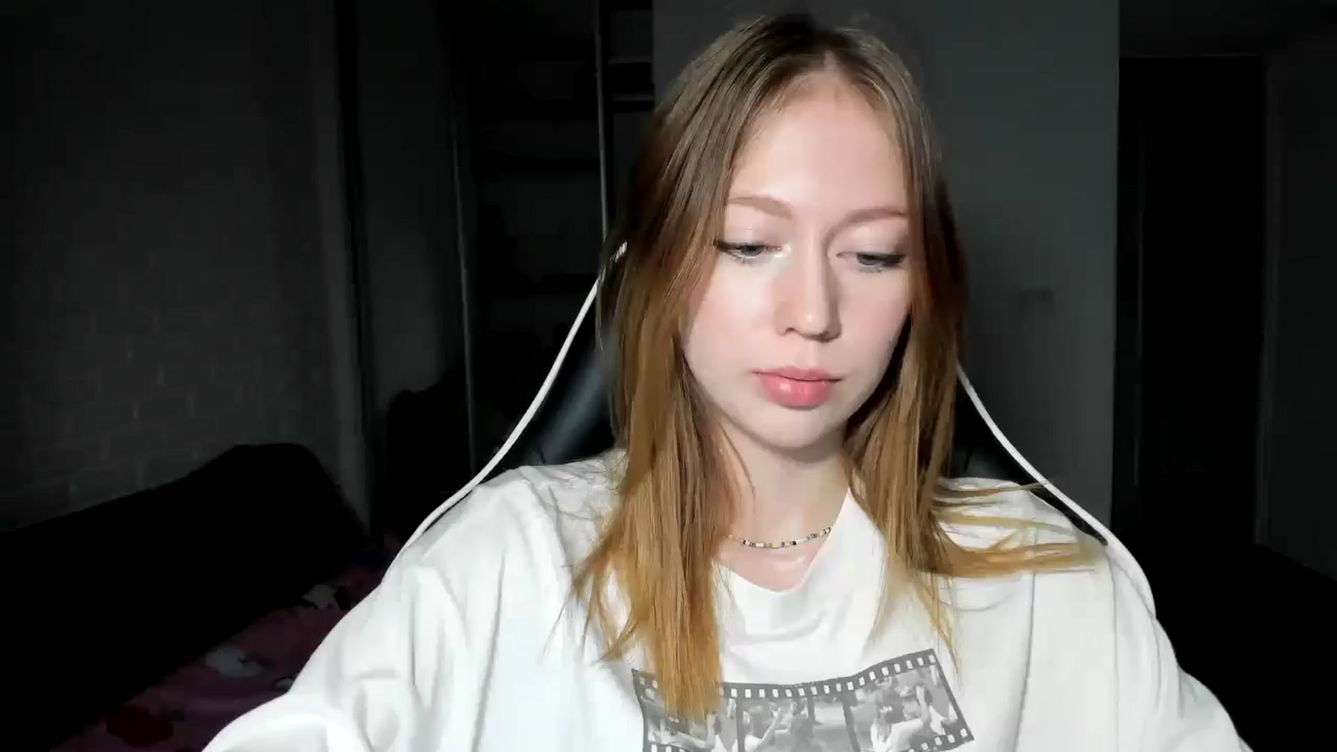 Gallery image thumbnail from RoboSasha's myfreecams stream on, 11/11/2024, 14:51 image 19 of 20
