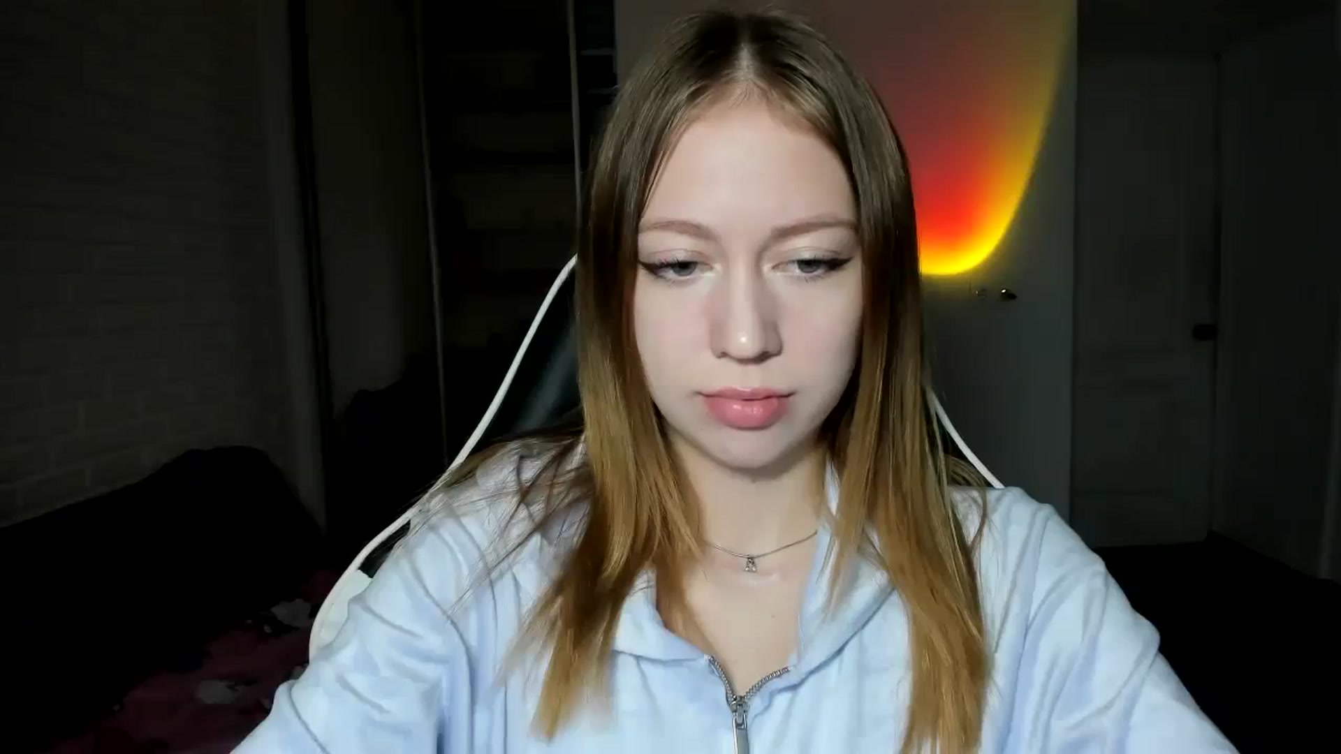 Gallery image thumbnail from RoboSasha's myfreecams stream on, 11/13/2024, 14:17 image 7 of 20