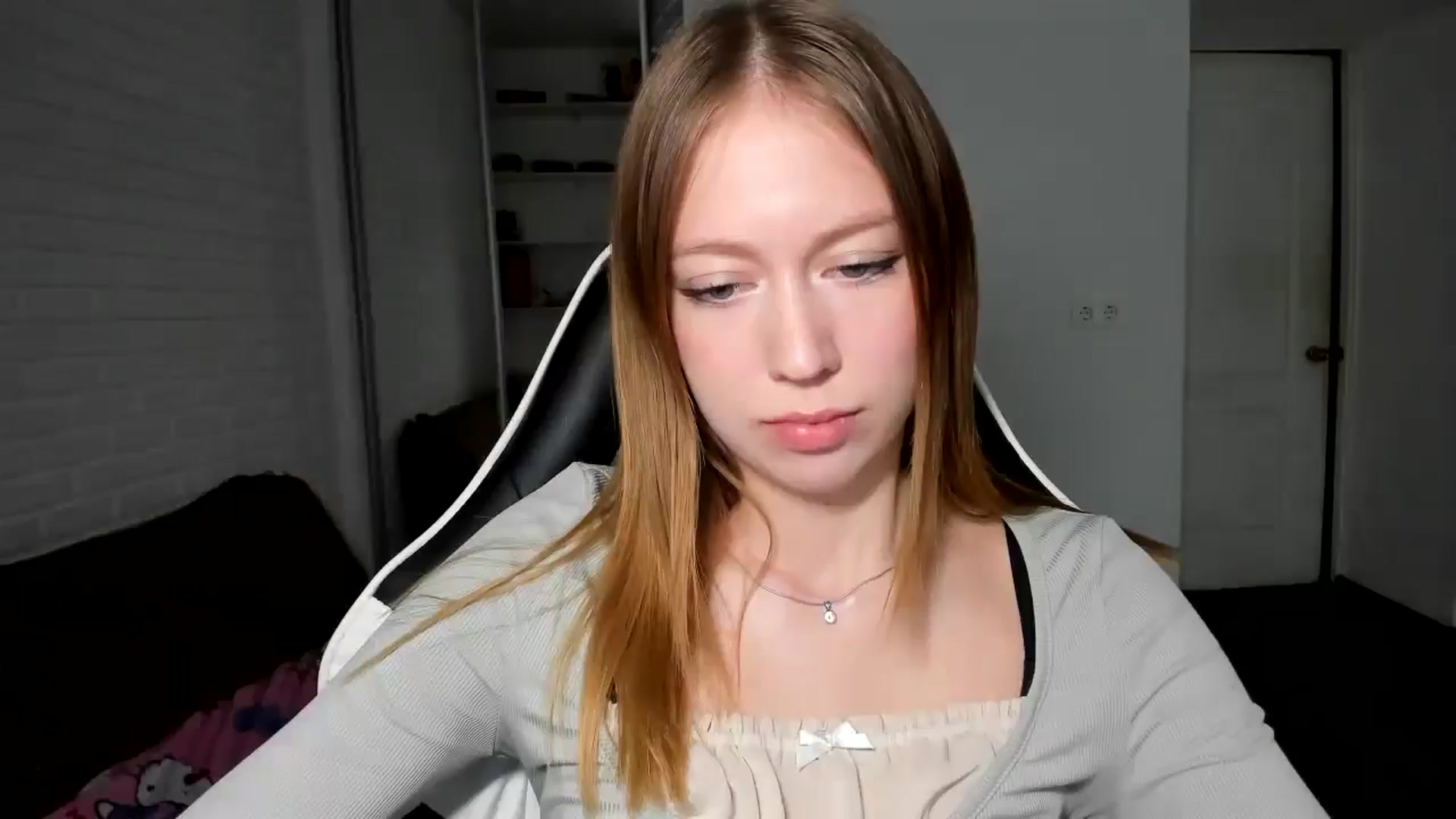 Gallery image thumbnail from RoboSasha's myfreecams stream on, 11/14/2024, 14:04 image 1 of 20