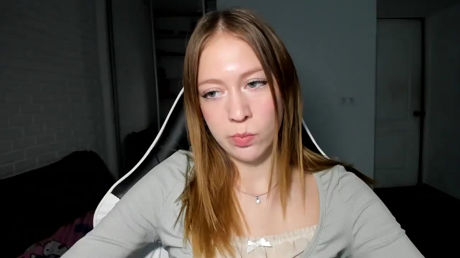 Gallery image thumbnail from RoboSasha's myfreecams stream on, 11/14/2024, 14:04 image 11 of 20