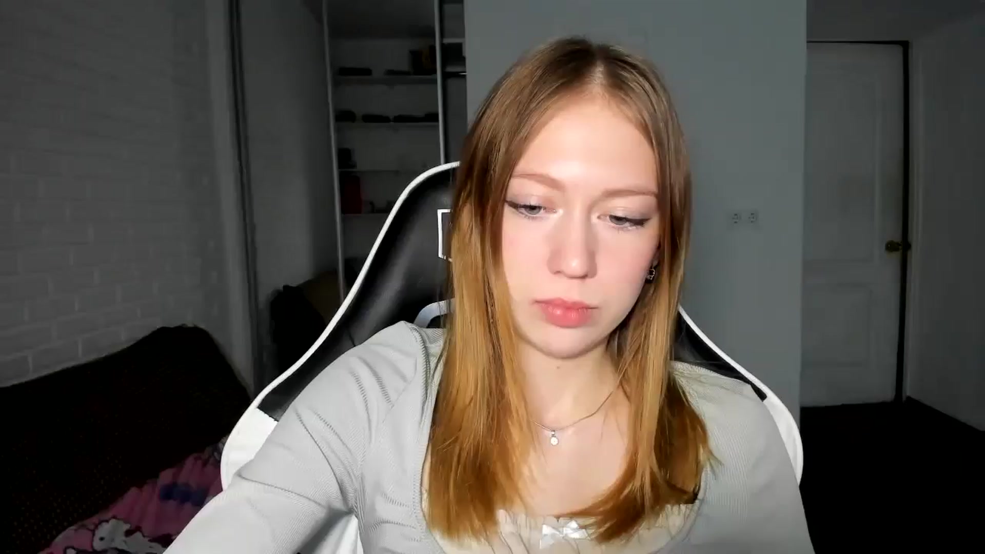 Gallery image thumbnail from RoboSasha's myfreecams stream on, 11/14/2024, 14:04 image 13 of 20