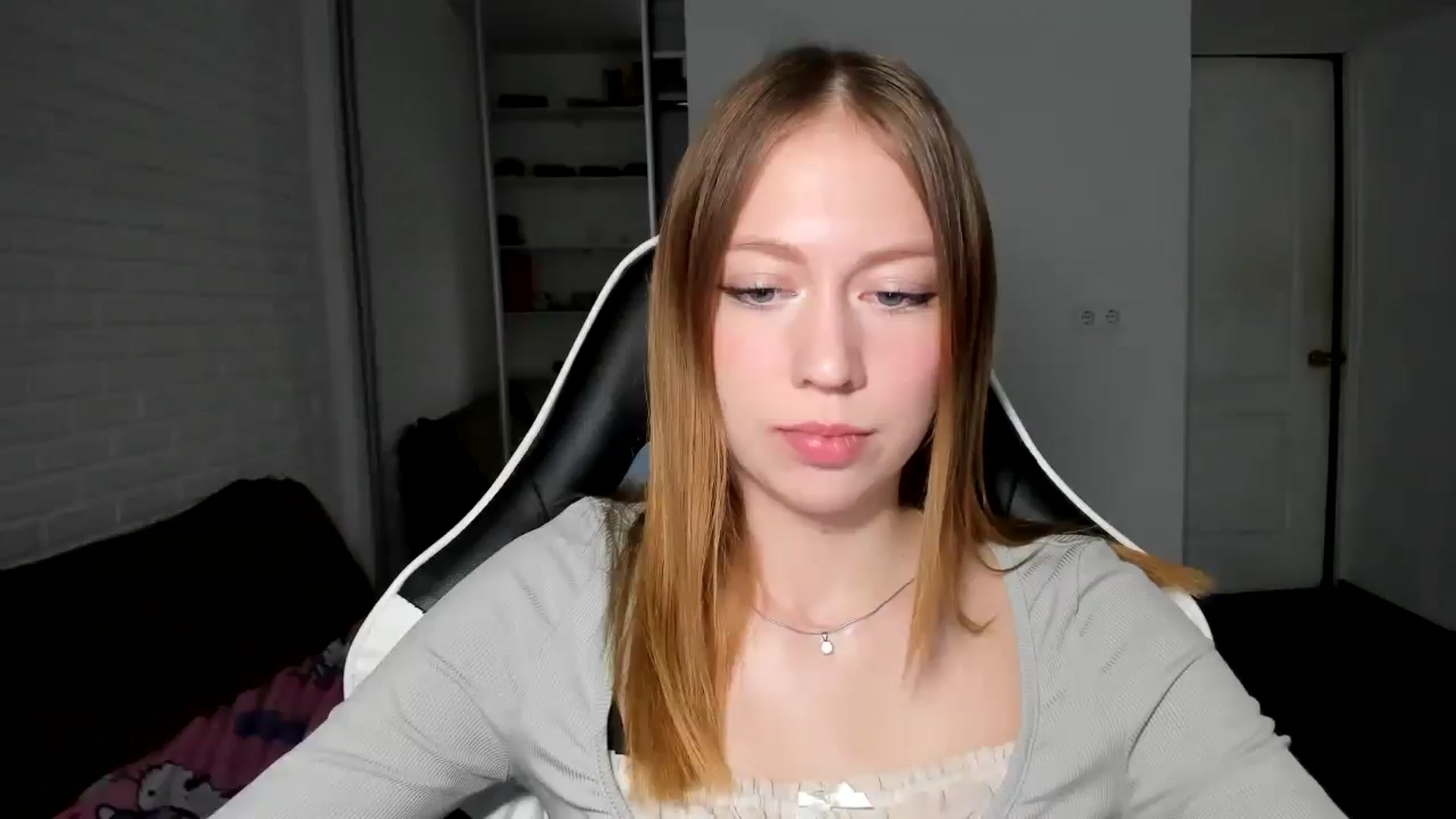 Gallery image thumbnail from RoboSasha's myfreecams stream on, 11/14/2024, 14:04 image 5 of 20