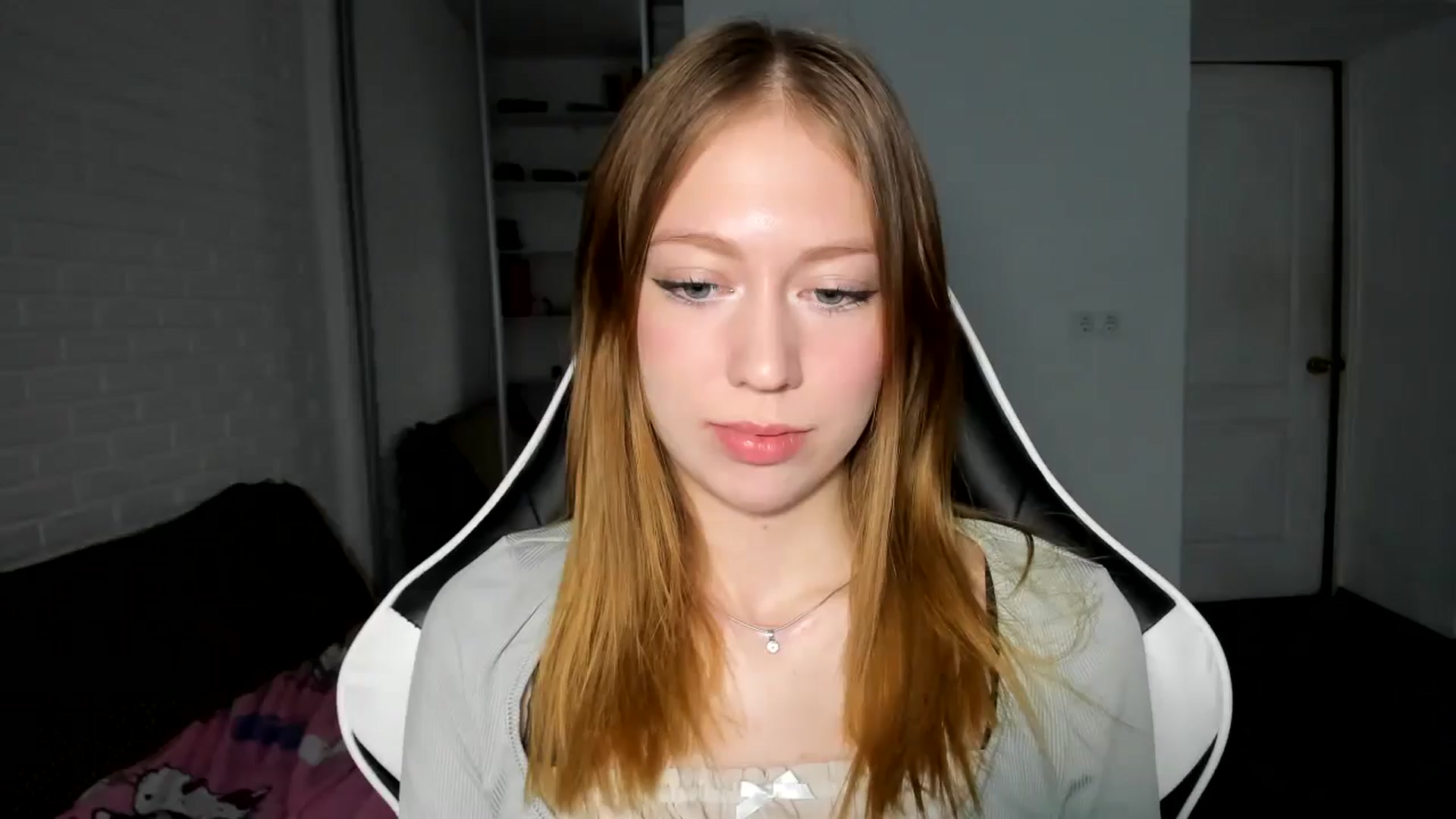 Gallery image thumbnail from RoboSasha's myfreecams stream on, 11/14/2024, 14:04 image 12 of 20