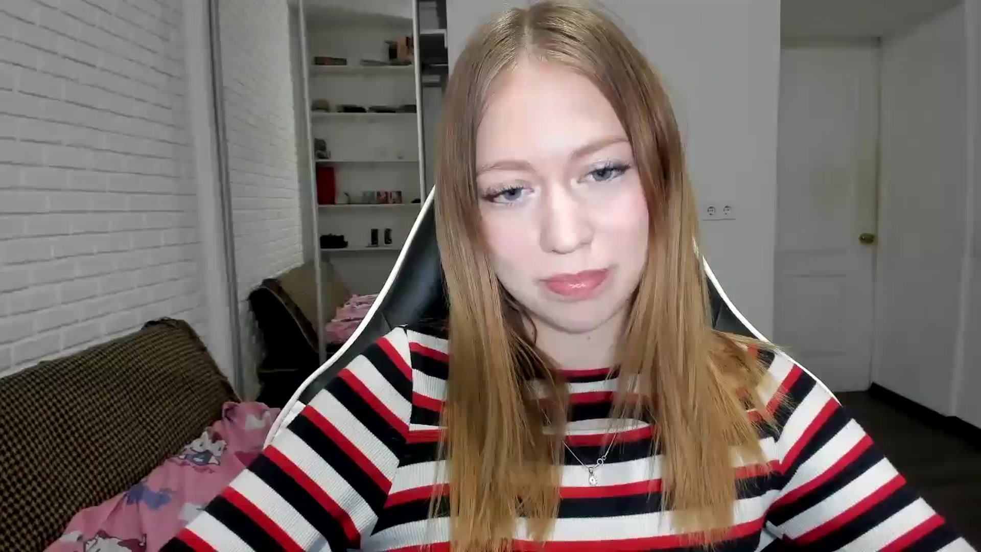 Gallery image thumbnail from RoboSasha's myfreecams stream on, 11/23/2024, 18:52 image 4 of 20