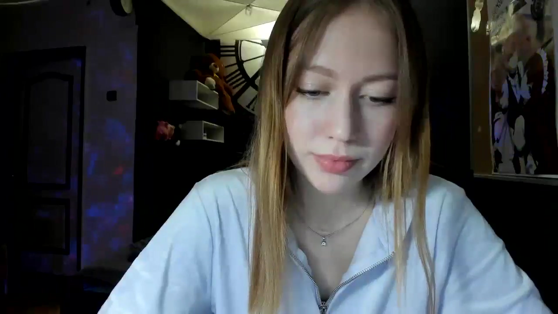 Gallery image thumbnail from RoboSasha's myfreecams stream on, 11/28/2024, 14:40 image 11 of 20