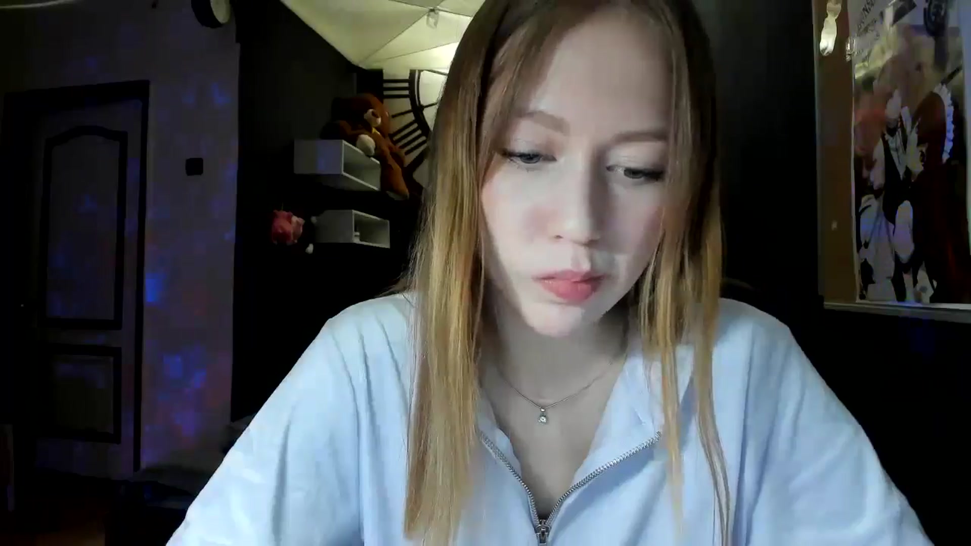 Gallery image thumbnail from RoboSasha's myfreecams stream on, 11/28/2024, 14:40 image 12 of 20