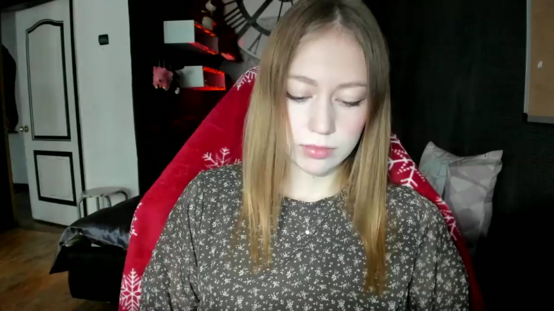 Gallery image thumbnail from RoboSasha's myfreecams stream on, 11/30/2024, 10:44 image 10 of 20