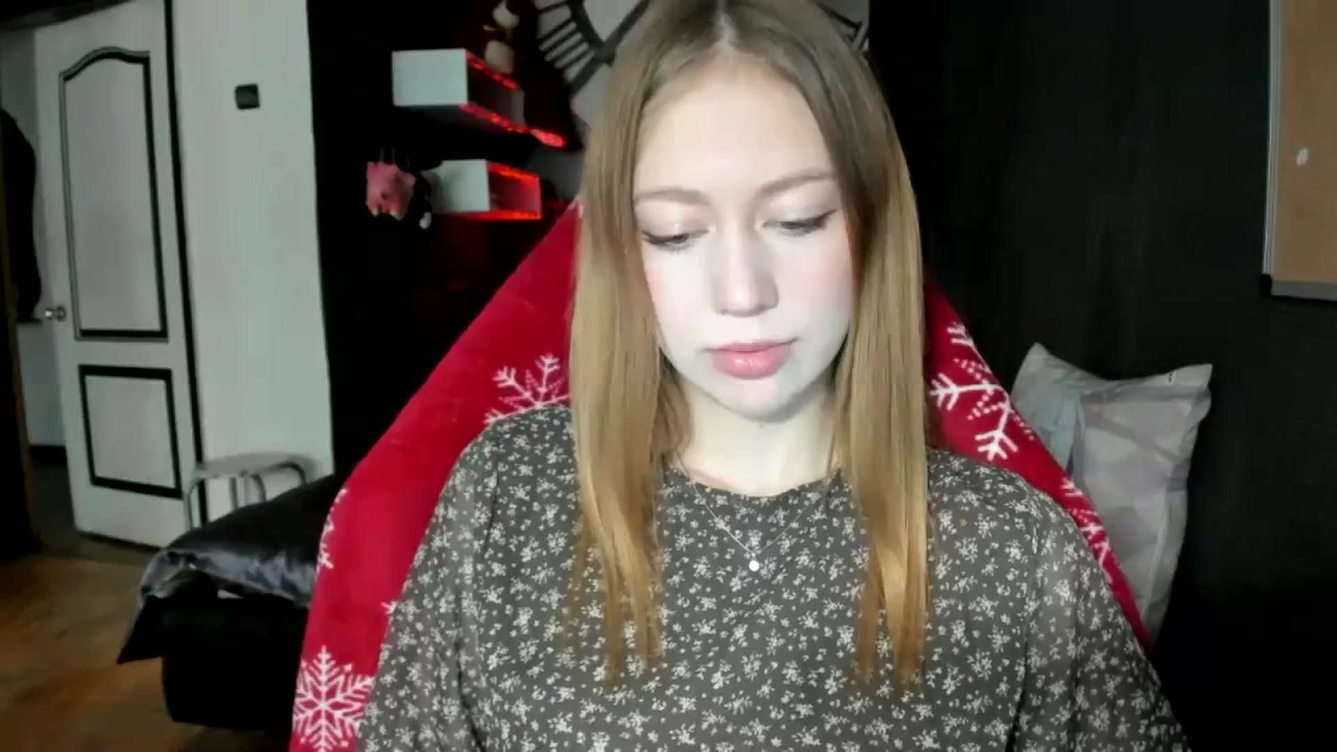 Gallery image thumbnail from RoboSasha's myfreecams stream on, 11/30/2024, 10:44 image 8 of 20