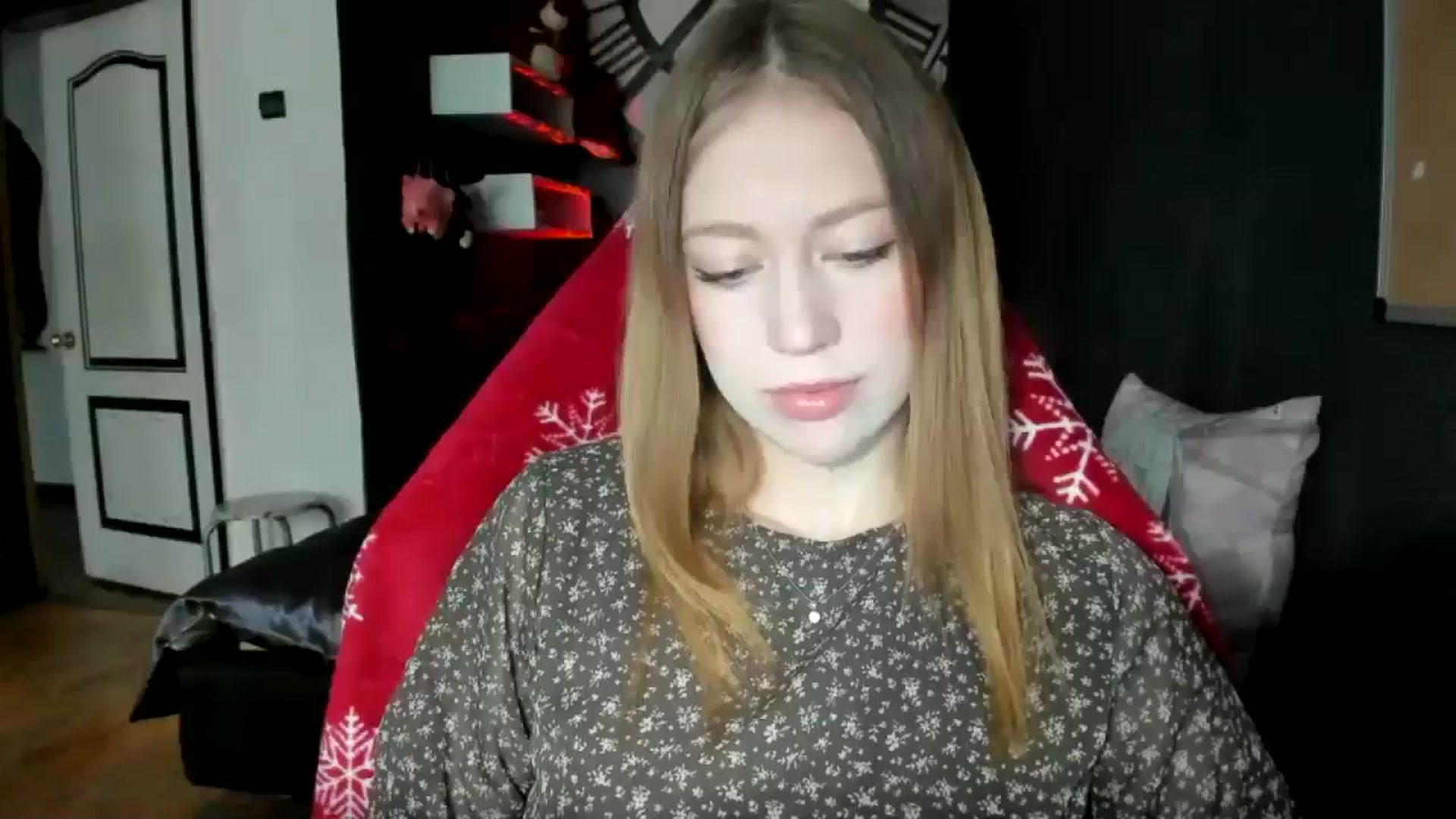 Gallery image thumbnail from RoboSasha's myfreecams stream on, 11/30/2024, 10:44 image 13 of 20