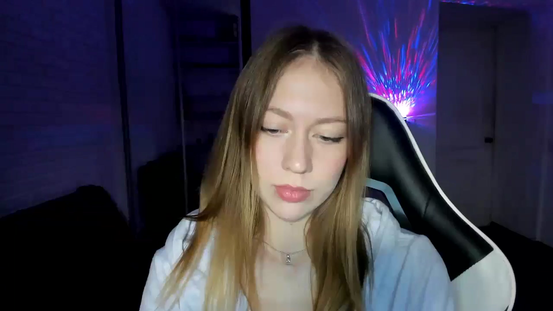 Gallery image thumbnail from RoboSasha's myfreecams stream on, 12/02/2024, 15:04 image 18 of 20