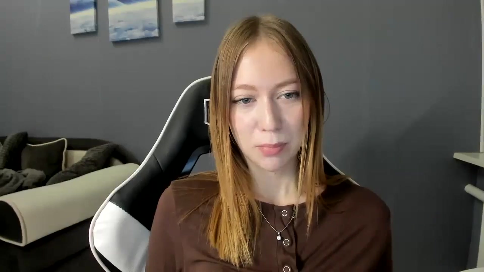 Gallery image thumbnail from RoboSasha's myfreecams stream on, 12/06/2024, 18:47 image 16 of 20